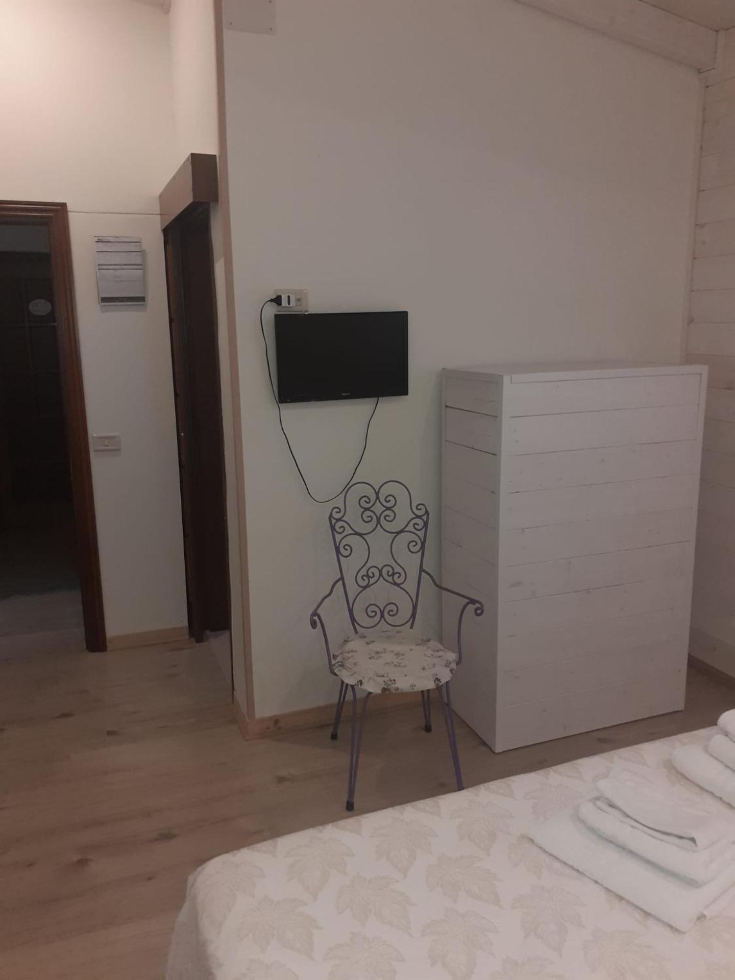 Villa Lina Bed&Breakfast Taranto Kültér fotó