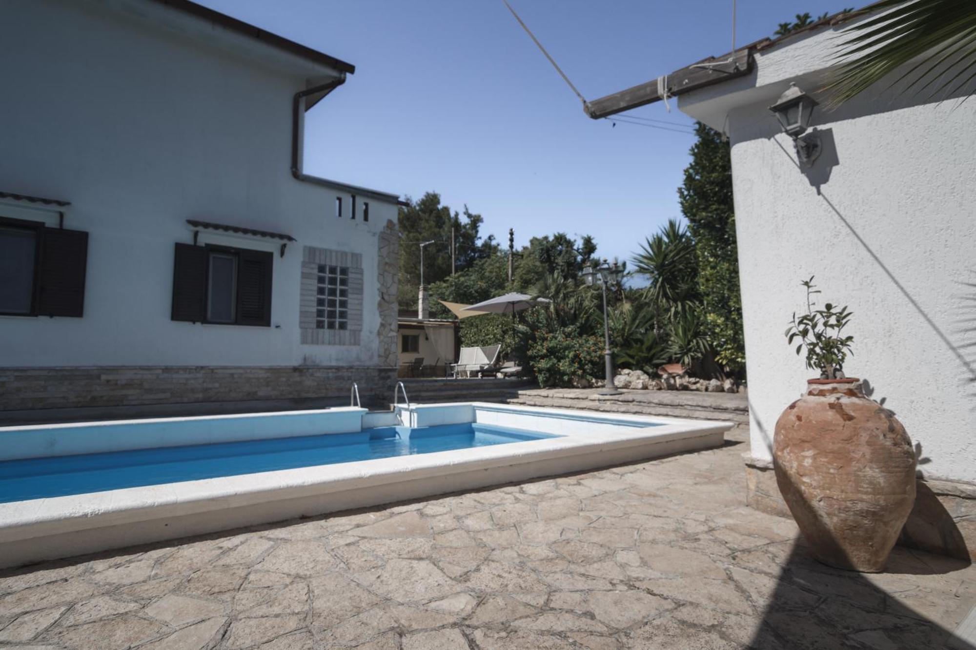 Villa Lina Bed&Breakfast Taranto Kültér fotó